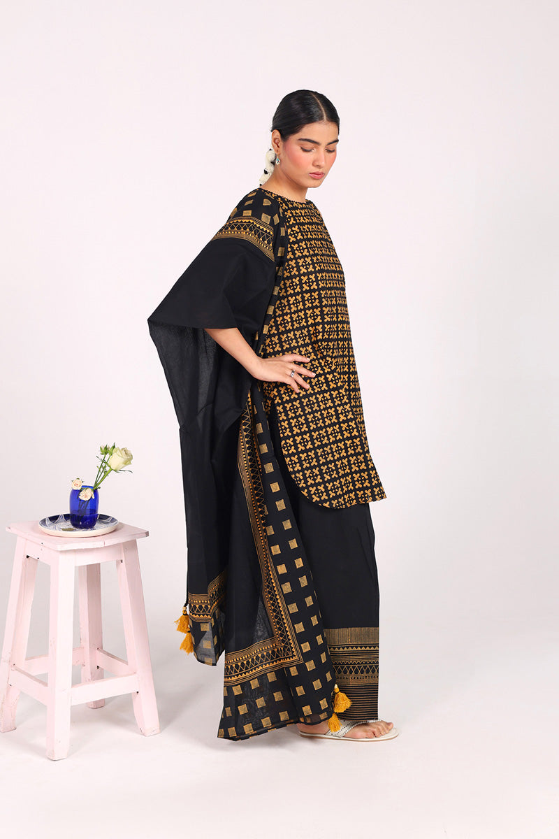 African Charm Block-Print Heritage Ensemble
