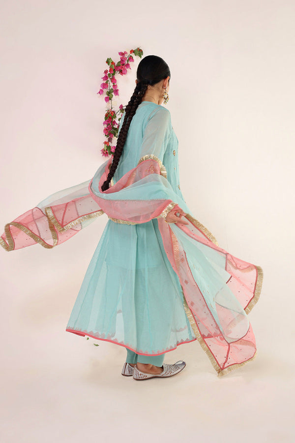 Mahrani Opulent Ensemble