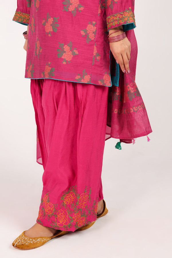 Golden Rosette Ensemble