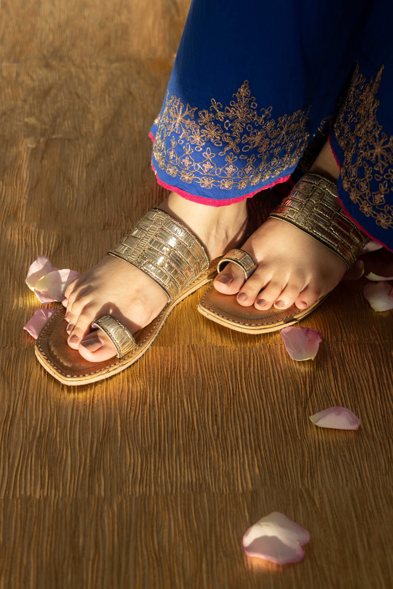 Nawabi Tilla Juti