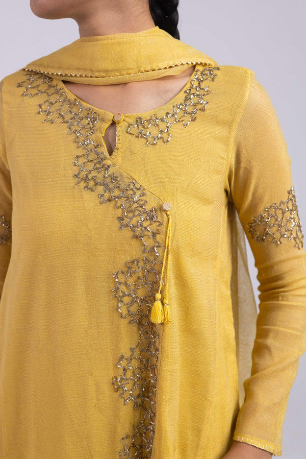Zahra Hand-Embroidered Ensemble