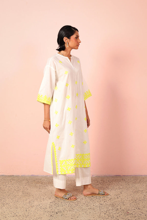 Jogi Neon Thread Tales Kurta