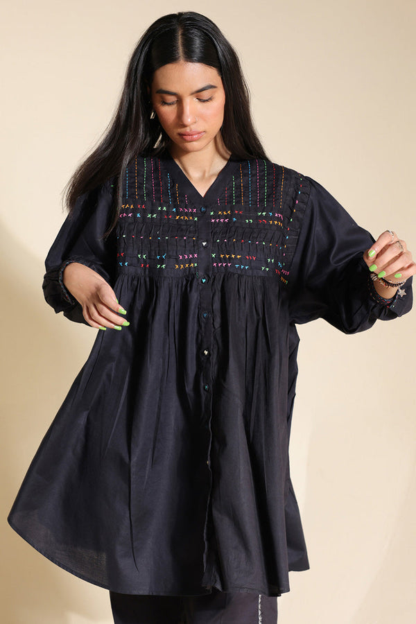 Color Waves Pleated Top