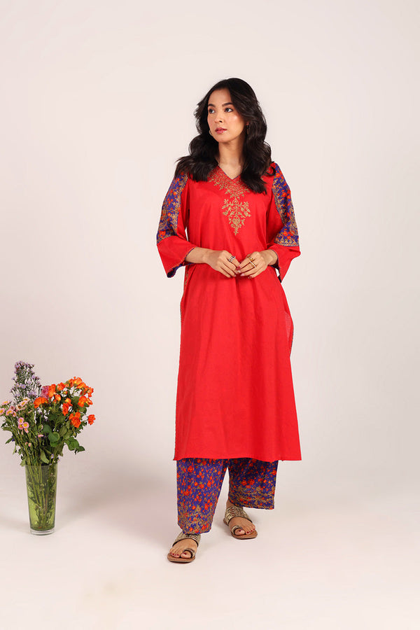 Gilded Glam Iconic Ensemble