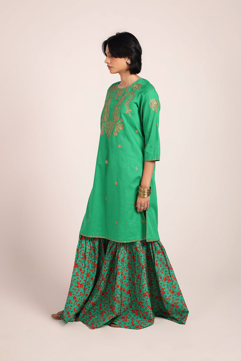 Gilded Glam Grace Ensemble