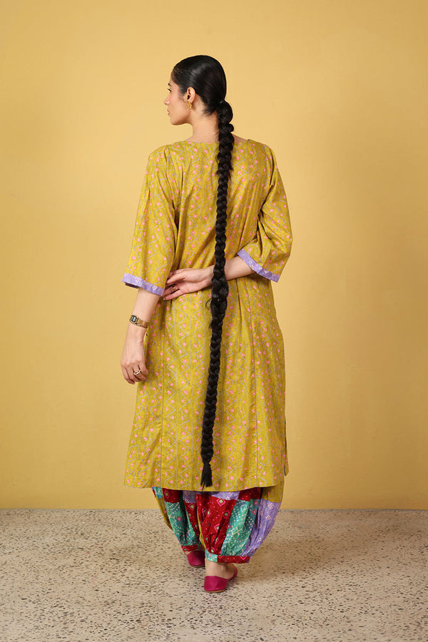 Rangeela Surkh Saaz Kurta