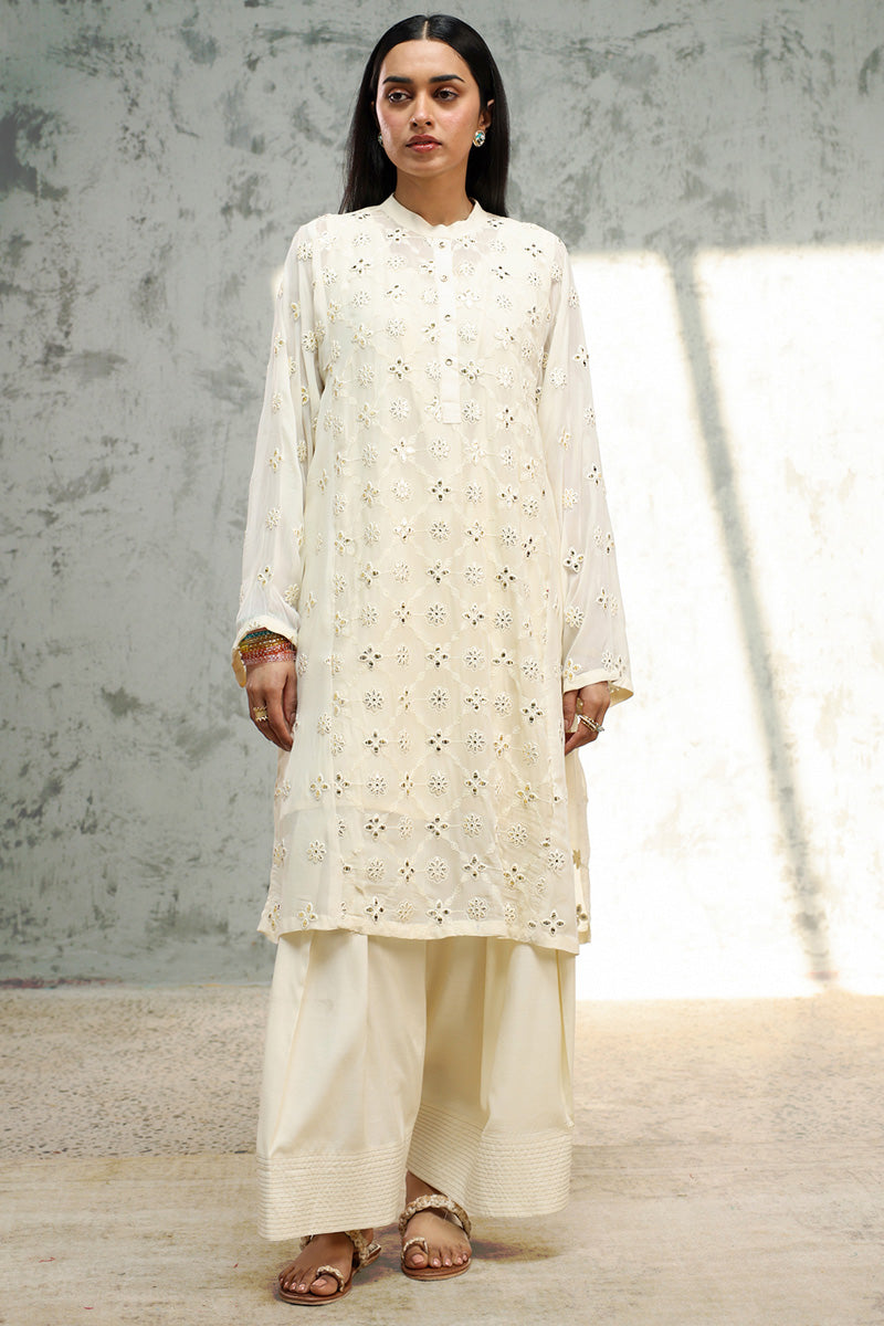 Panni Embroidered Set