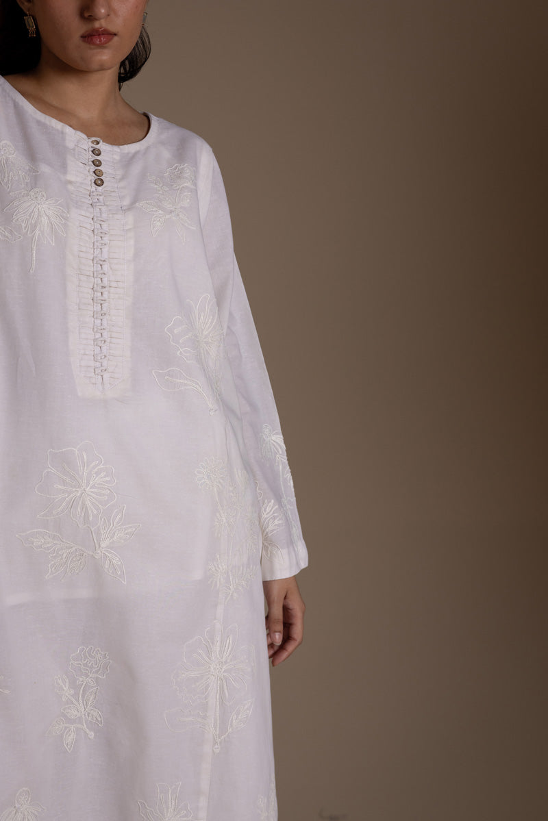 Embroidered Mari Whisper Set