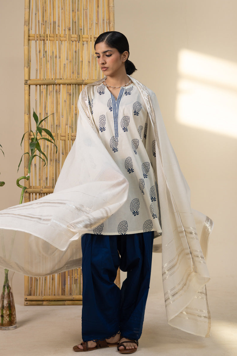 Lurex Line Dupatta