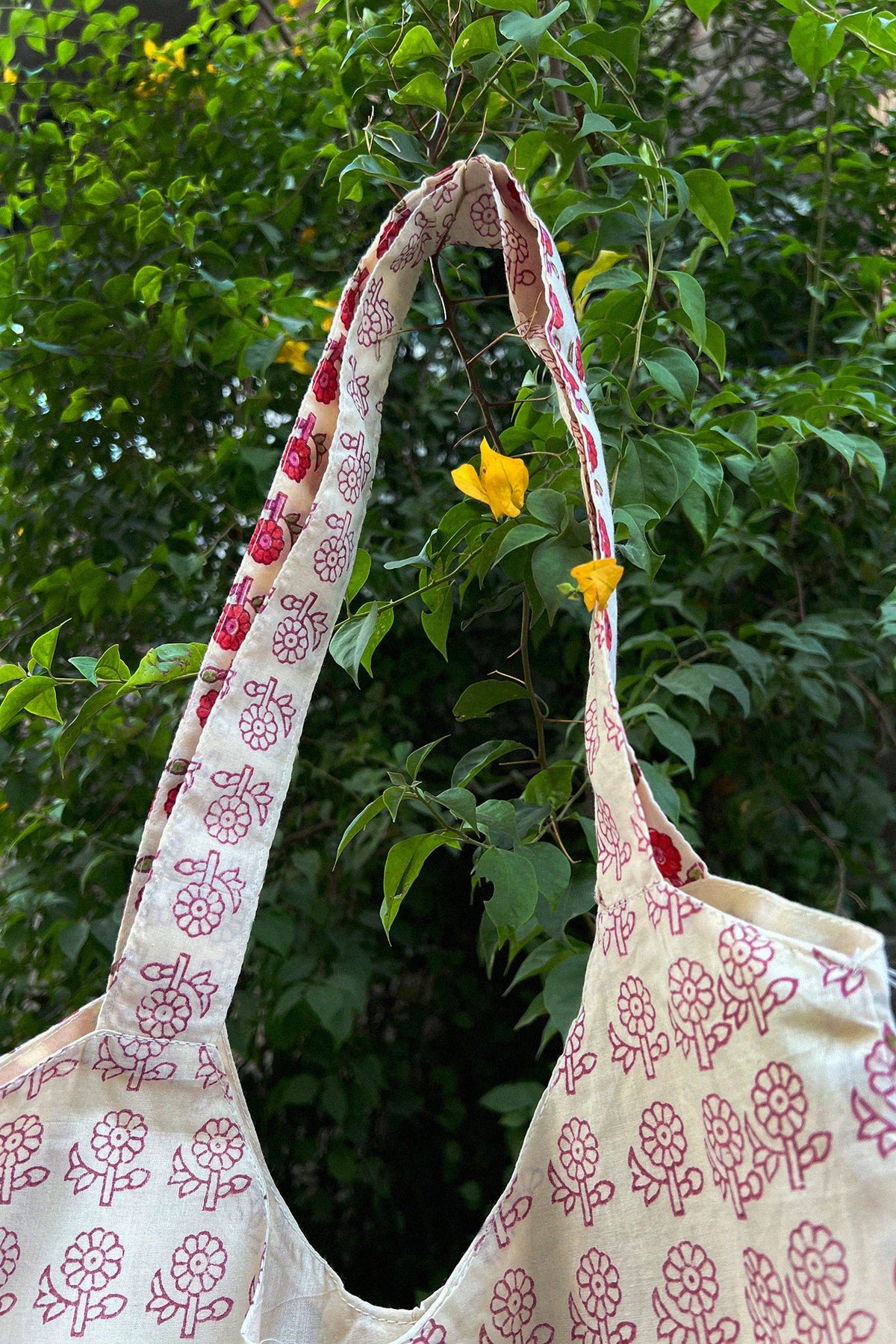 Phool Printed Tote Bag