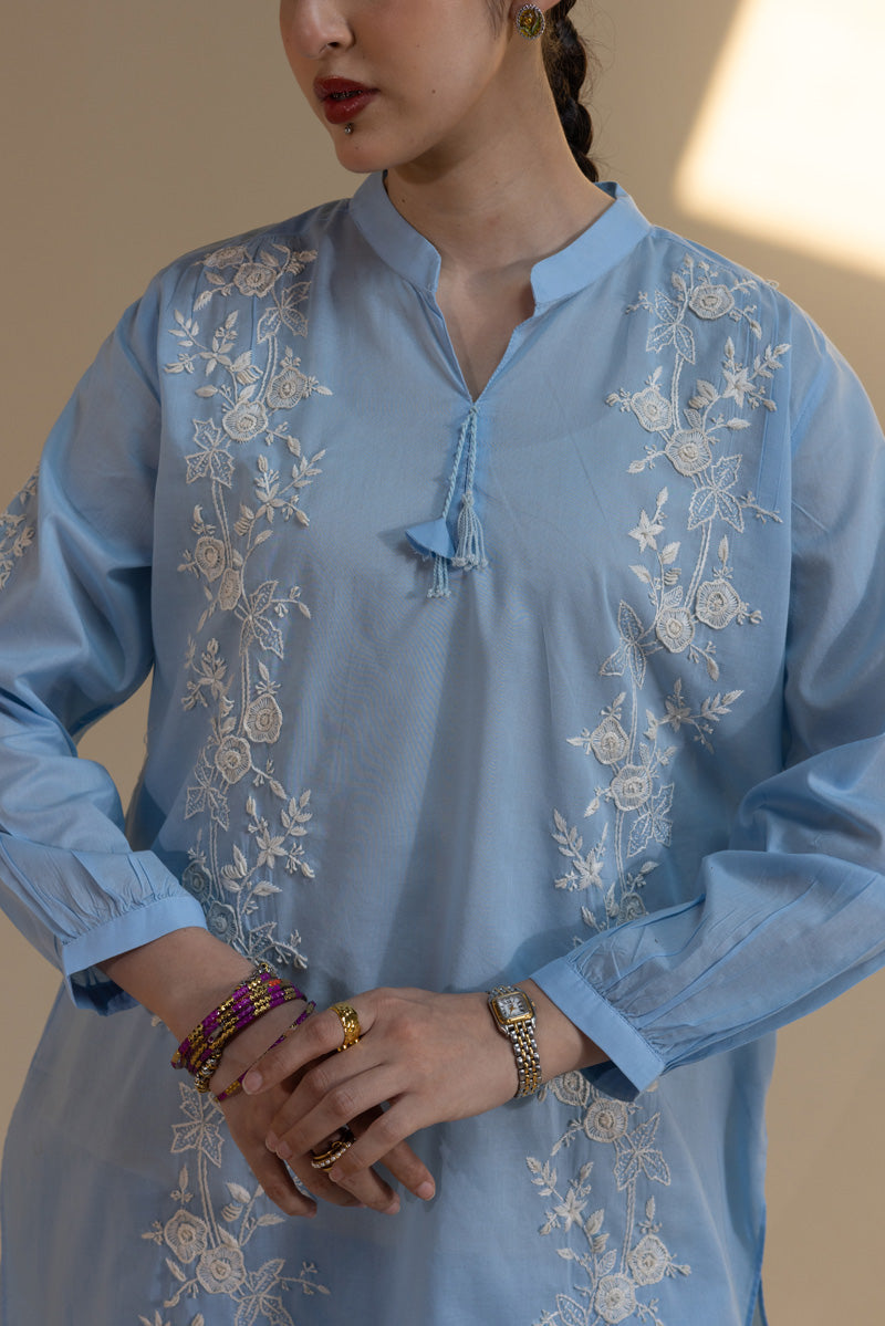 Hand-Embroidered Rosettes Set