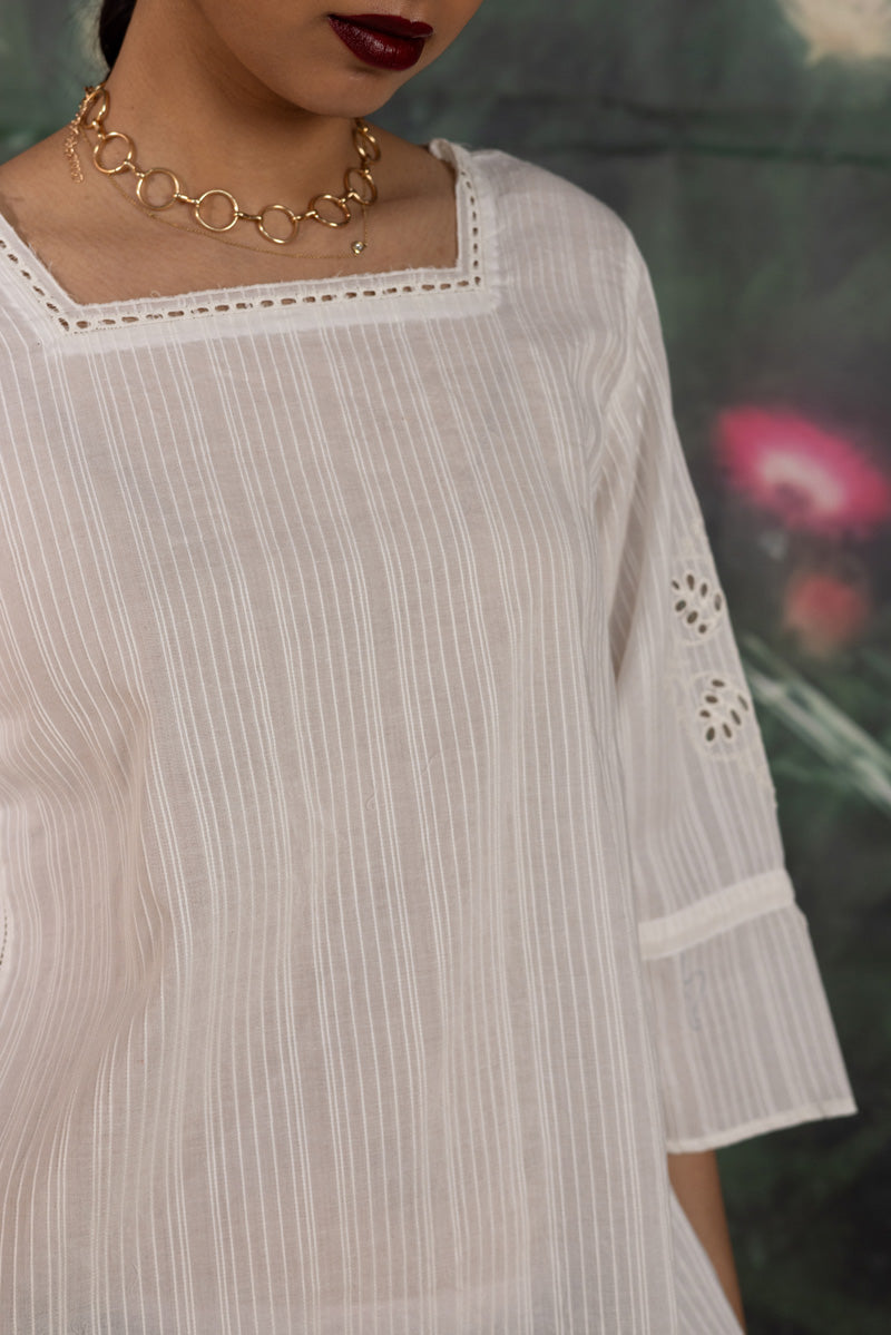 Broderie Edit Top