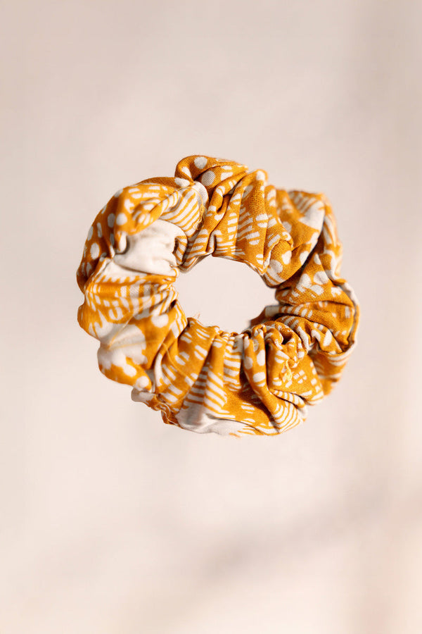 Play Knot Flower Scrunchies