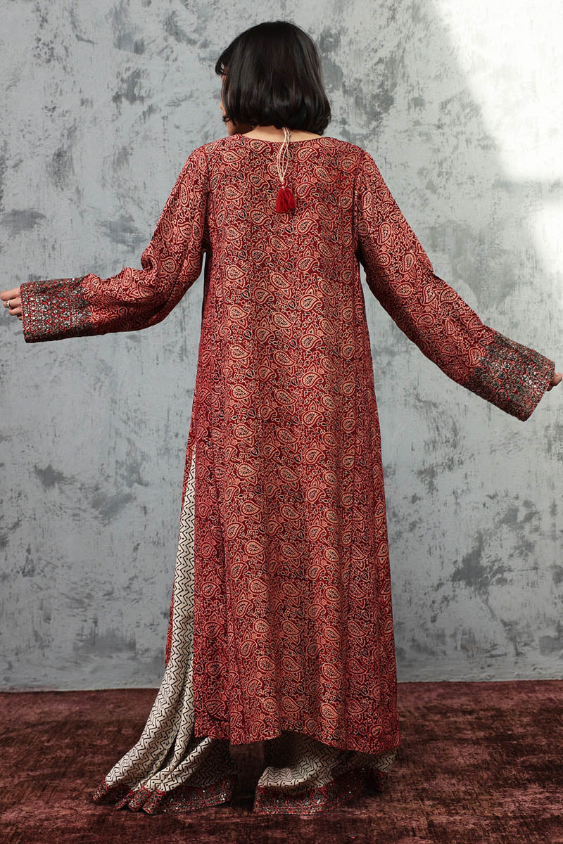 Ajrak Kahani Embroidered Set