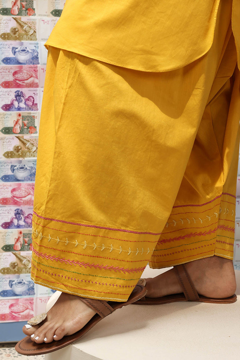 Hand-Embroidered Reverie Set
