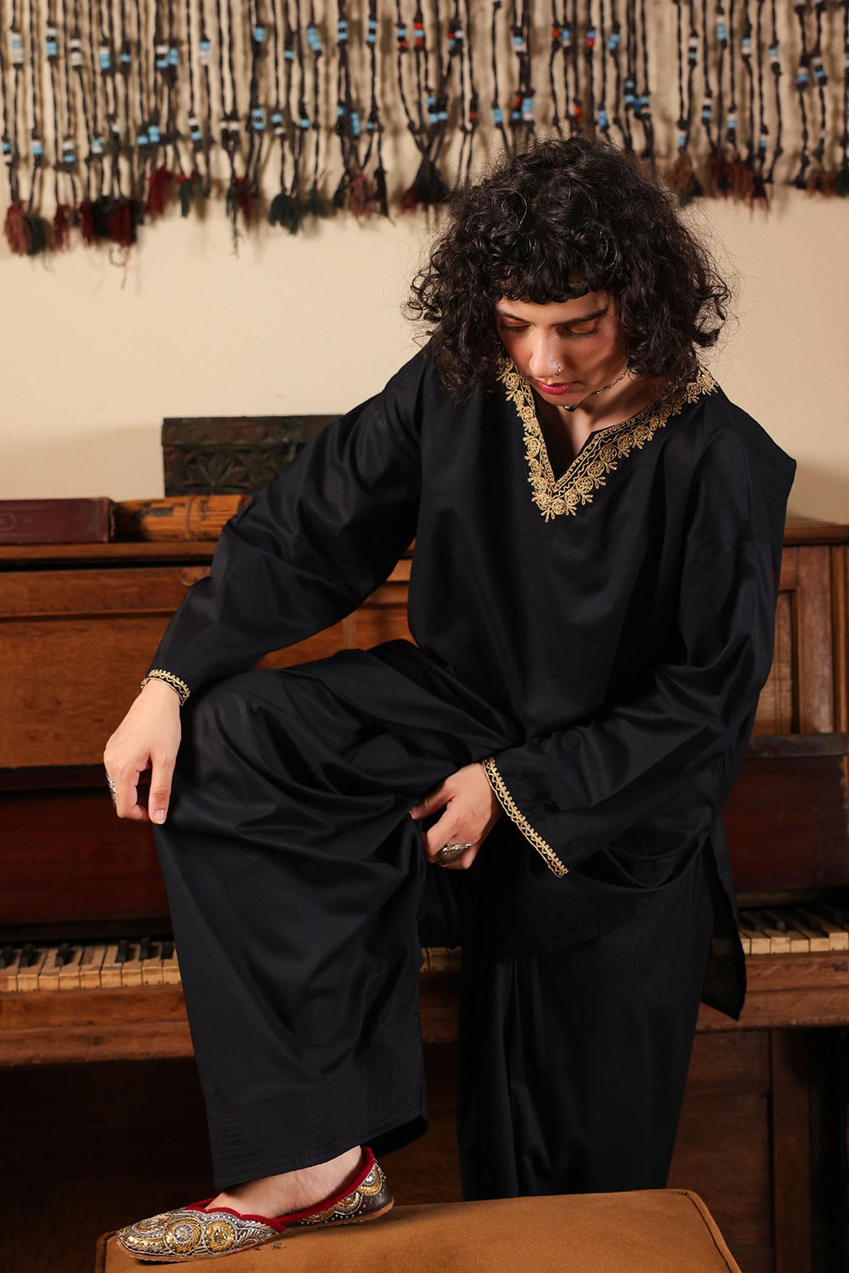Golden Whisper Farshi Set