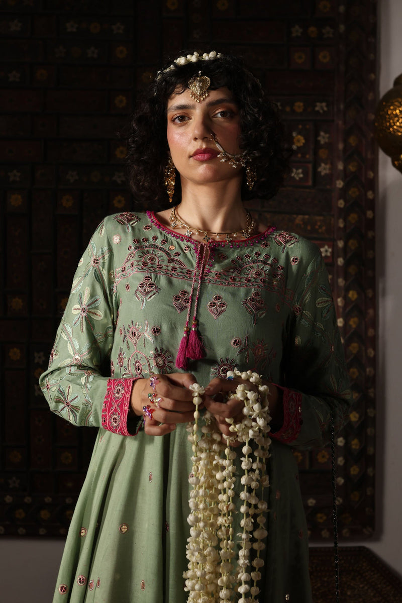 Embroidered Moon Sequin Set
