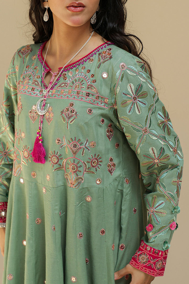 Embroidered Moon Sequin Set