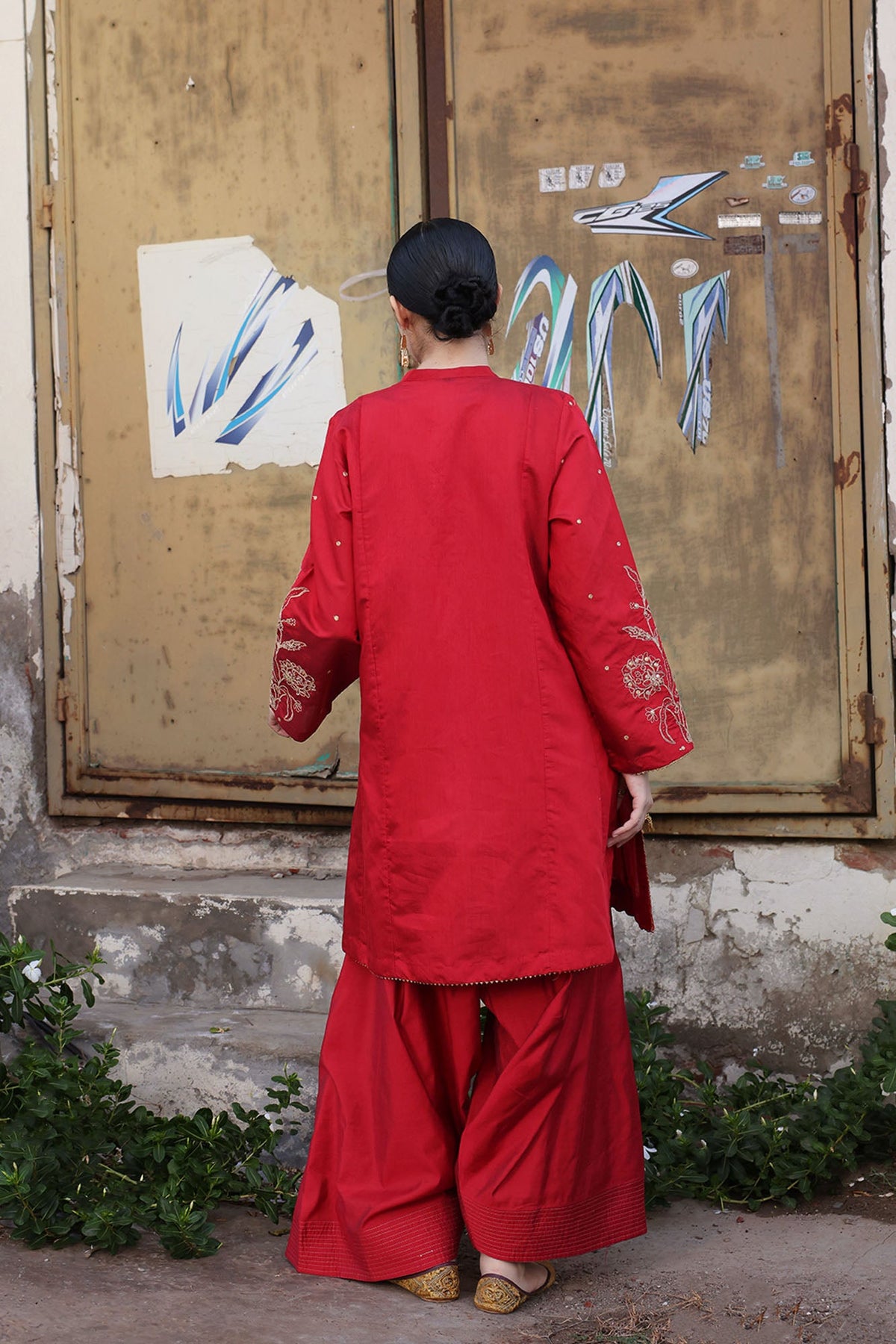 Gold Reverie Farshi Set
