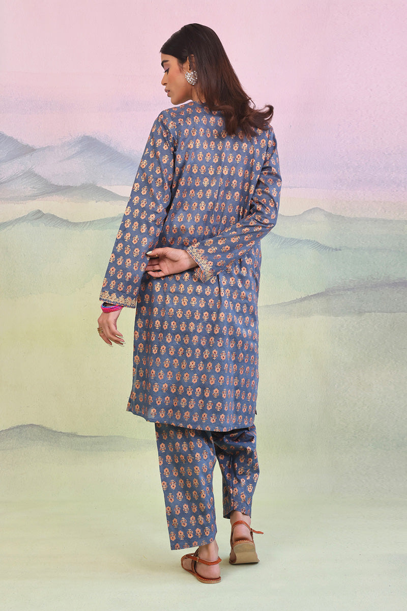 Sunehri Shalwar Kameez