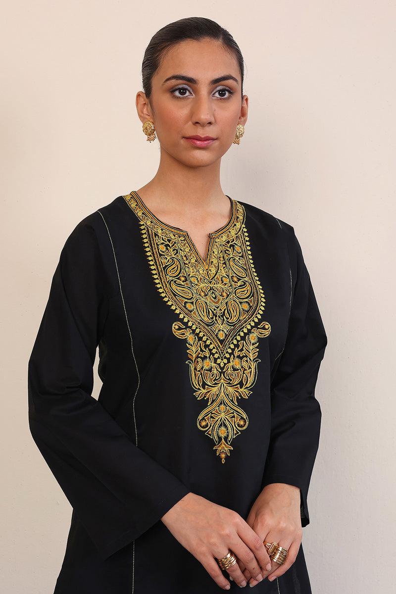 Gul Meena Sable Embroidered Kurti