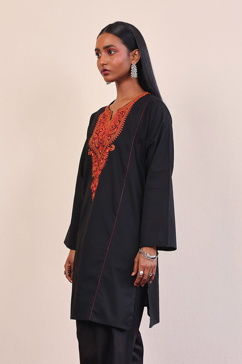 Gul Meena Kurta