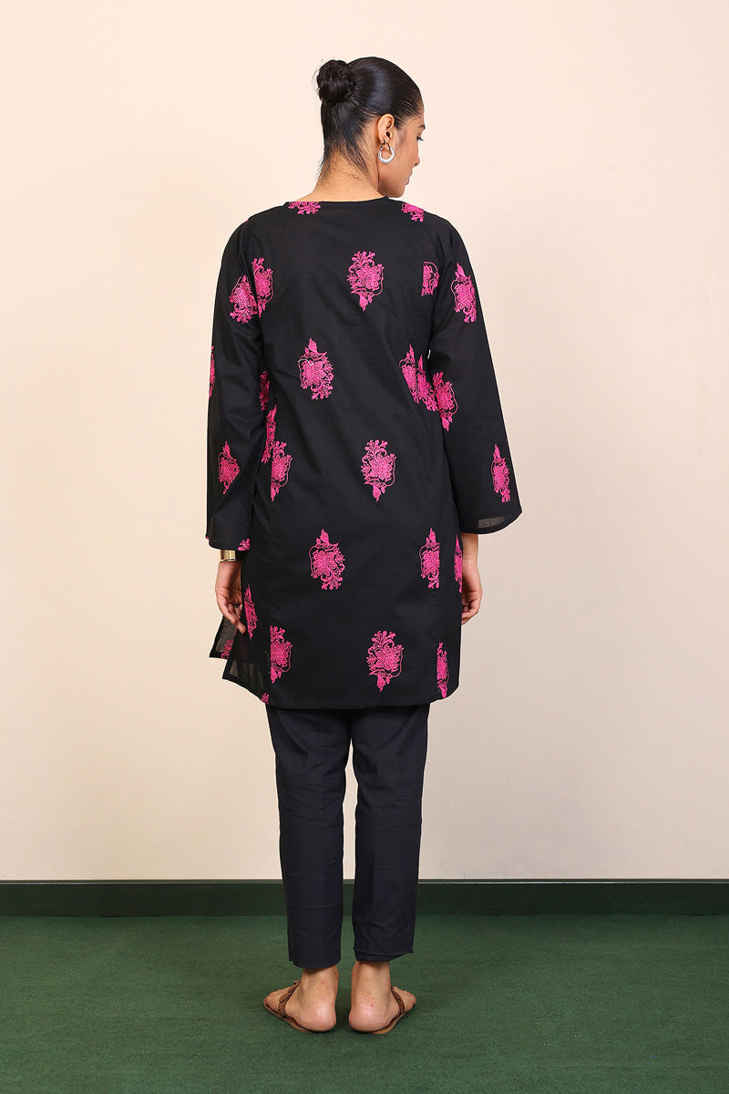 blackonpink