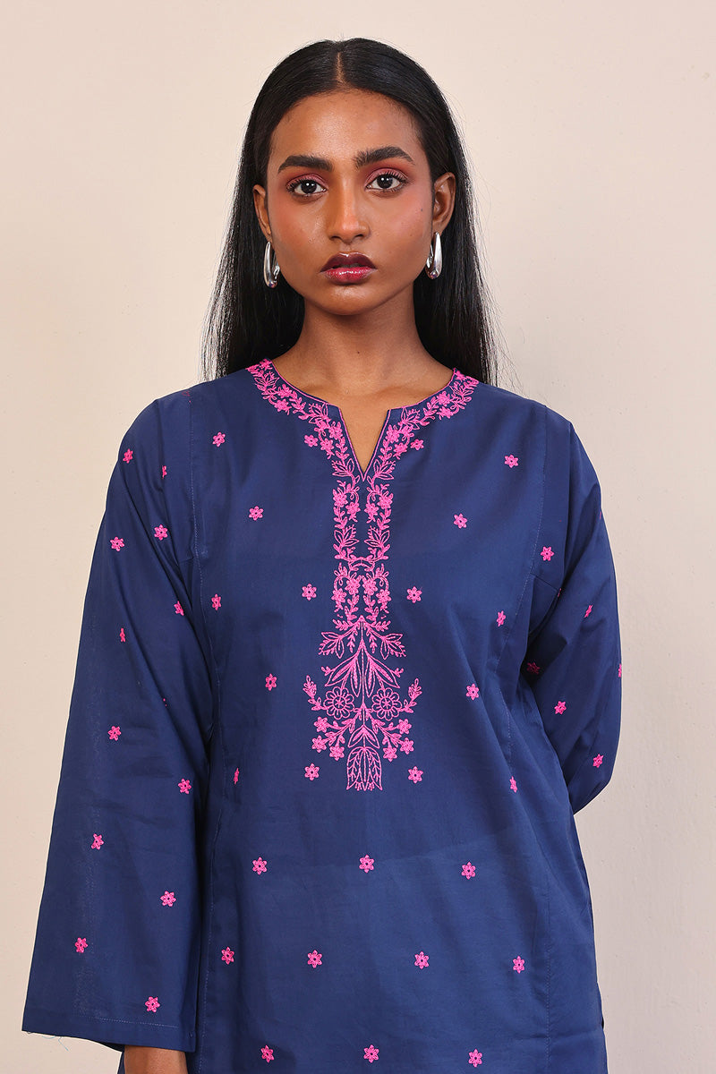 Gul Meena Admkiral Kurta