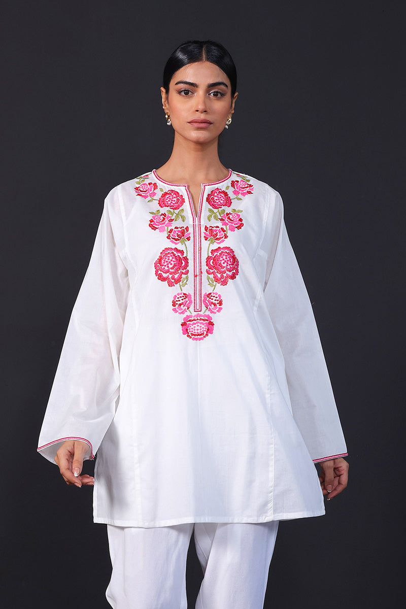 Gul Meena Floral embroidered Kurti