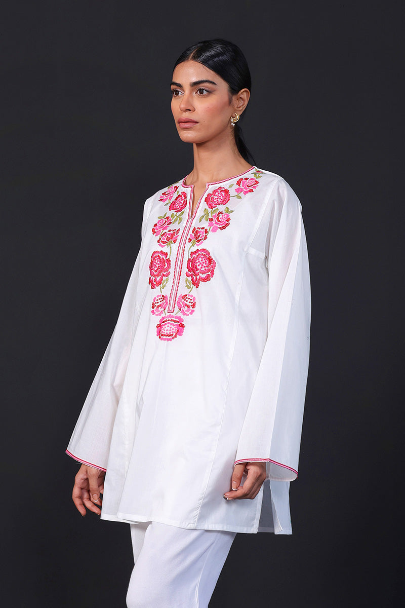 Gul Meena Floral embroidered Kurti