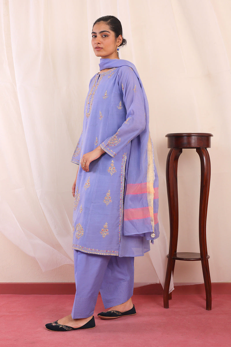 Shehzaadi Embrodiered Suit