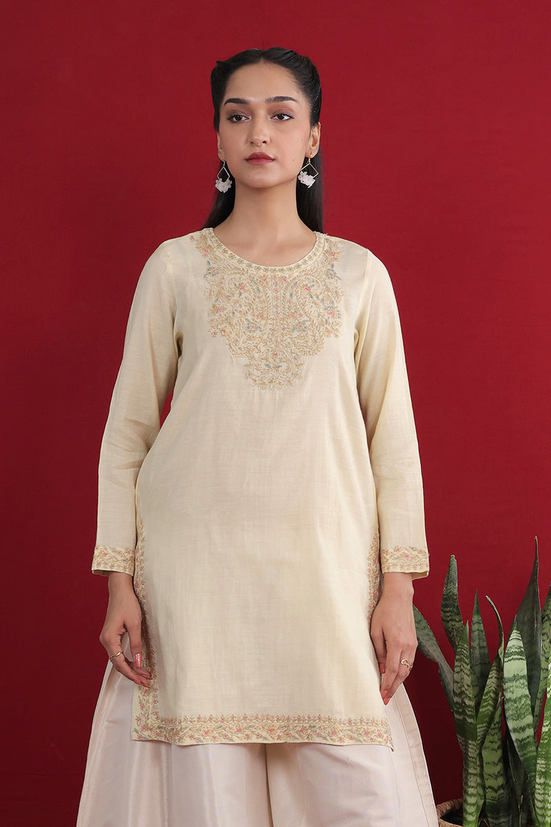 Shehzaadi Embroidered Kurti