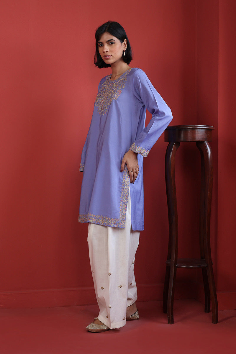 Shehzaadi Embroidered Kurti