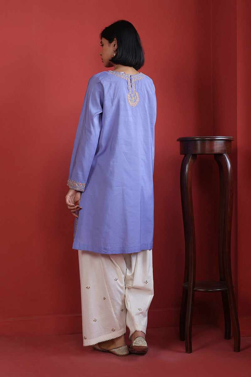 Shehzaadi Embroidered Kurti