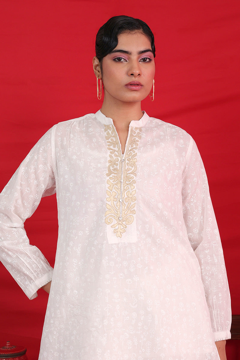 Shadab Kausar Kurti