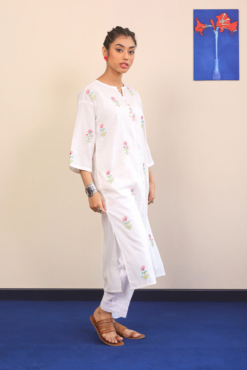 Bageecha Hand Embroidered Kurta