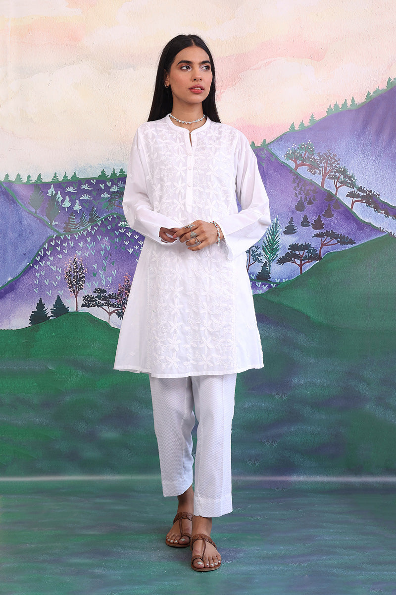 N K R Embroidered Kurta