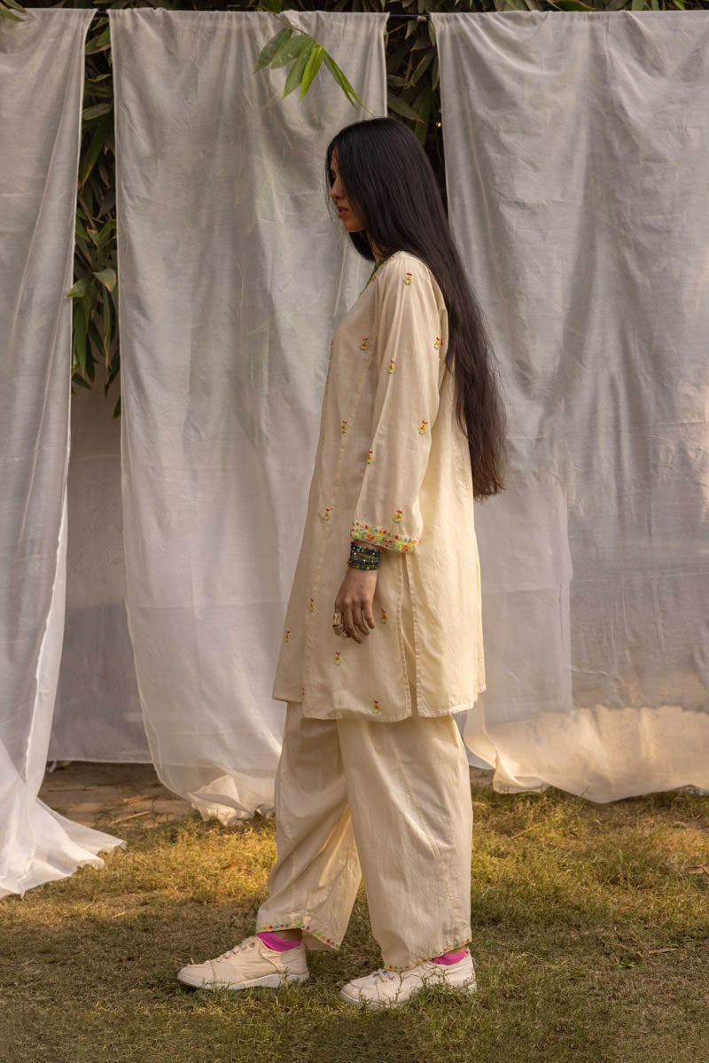 Gul-e-Waadi Suit