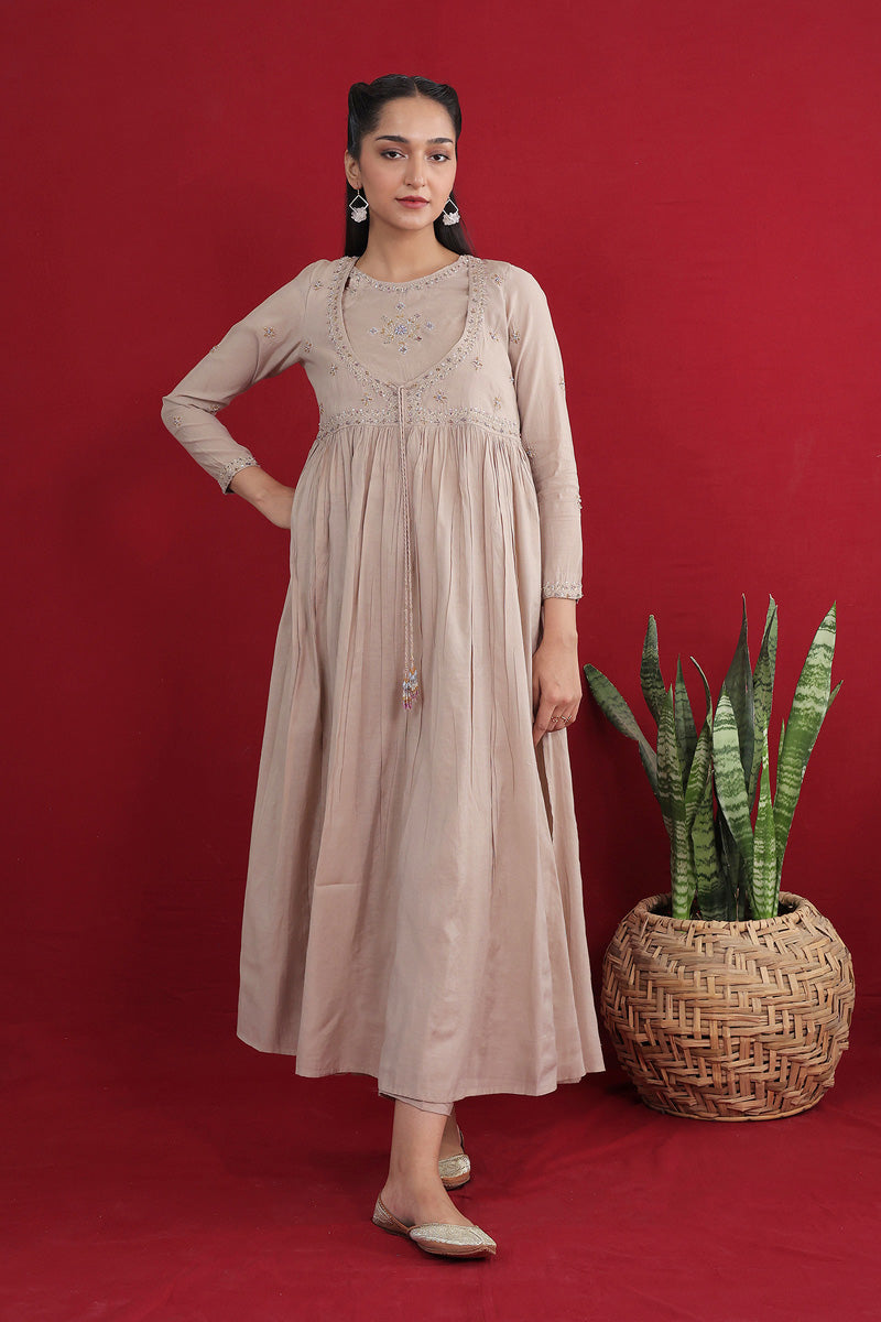 Regal Balochi Begum Suit