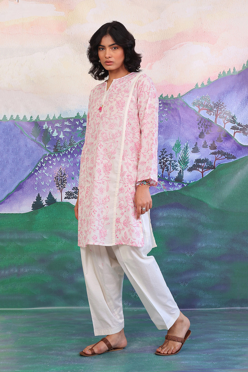 Malmal Embroidered Kurta