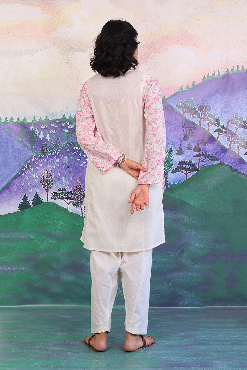 Malmal Embroidered Kurta