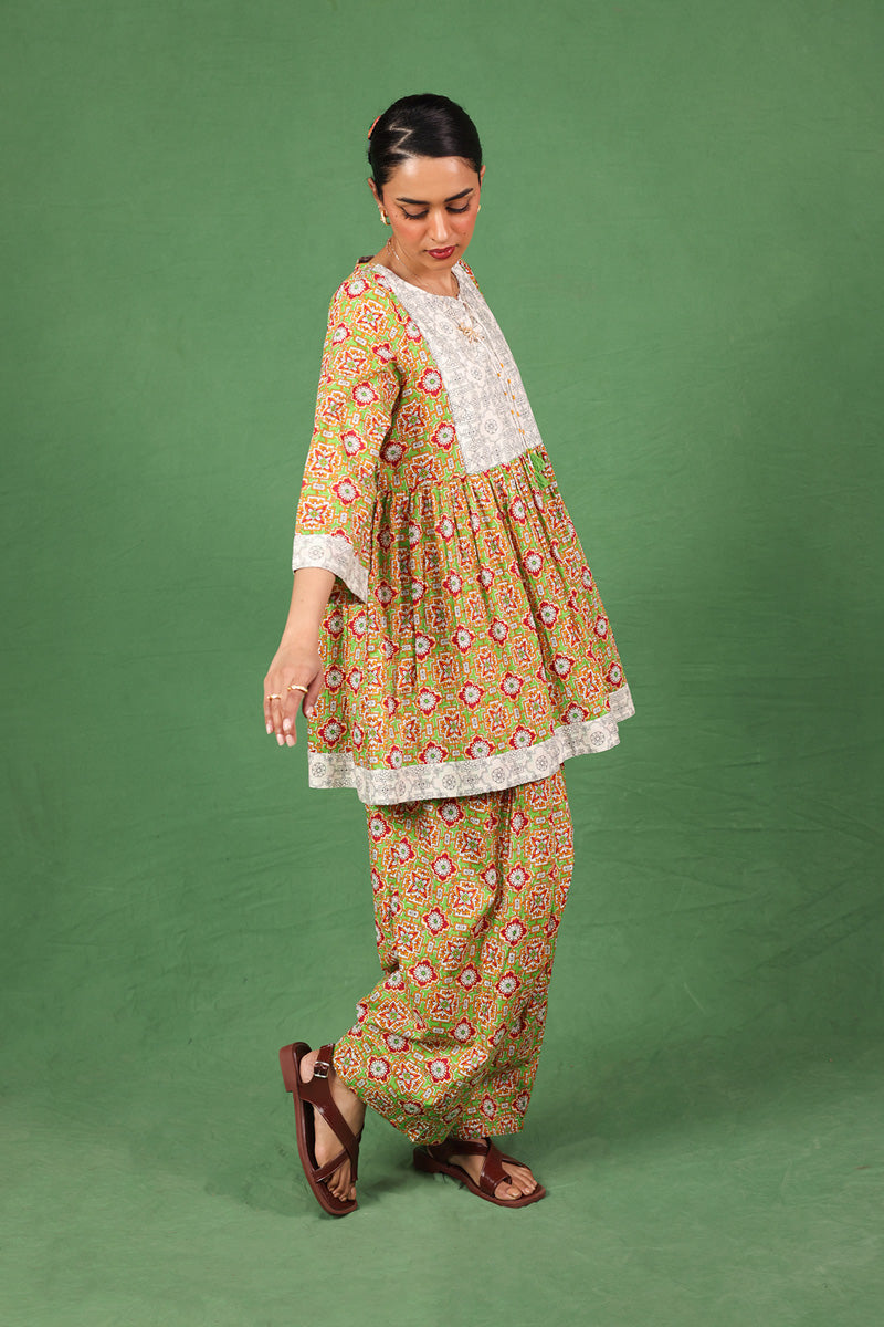 Seria Vogue Ensemble