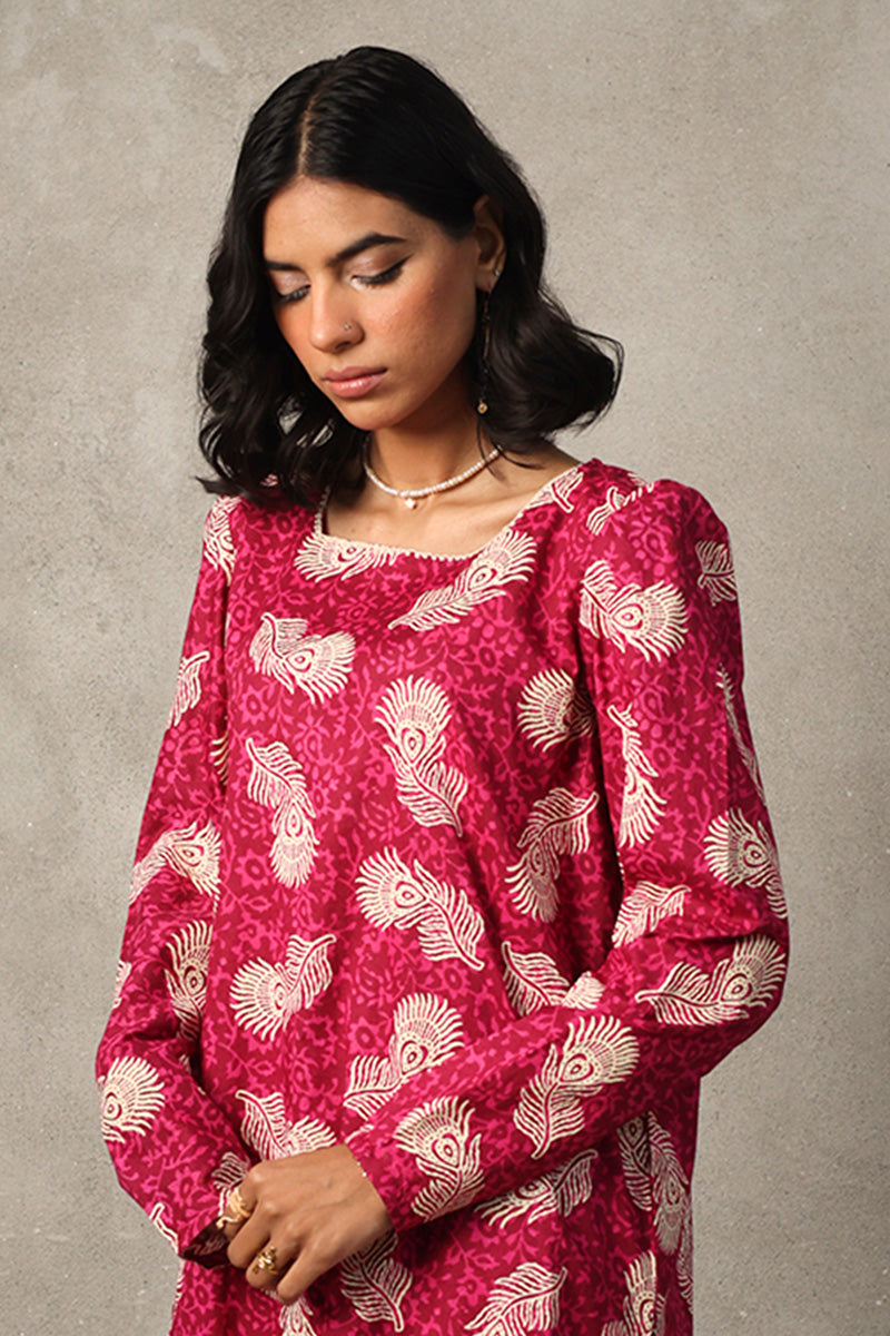 Feather Flow Whim Ensemble