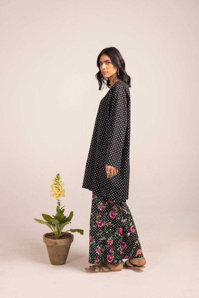 Tasseled Gardenia Ensemble