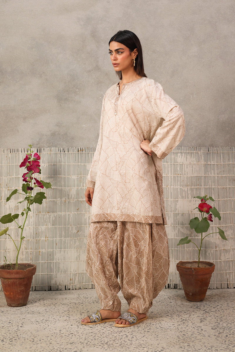 Foliage Rosette Ensemble