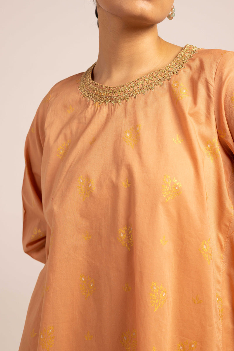 Threaded Jacquard Majesty Suit