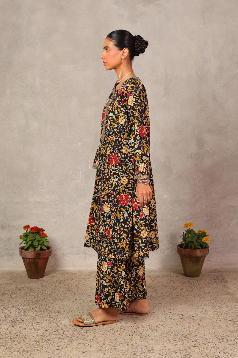 Amber Blooming Bagh Set