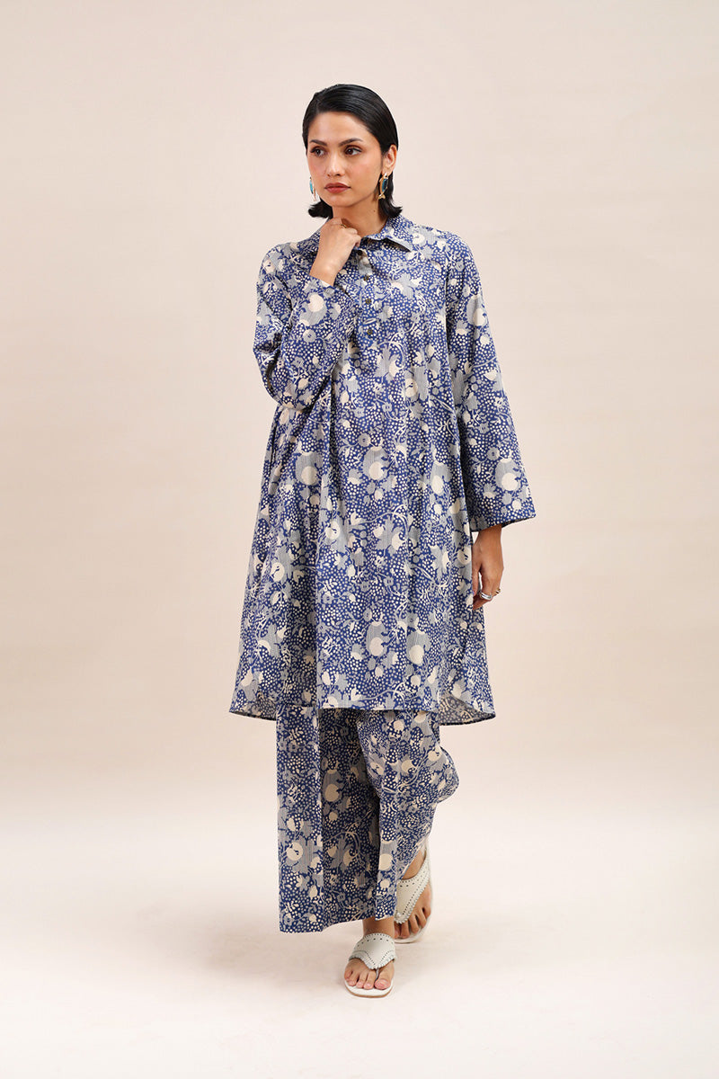 Collared Gul E Aqs Ensemble