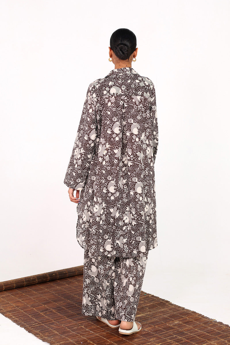Collared Gul E Aqs Ensemble