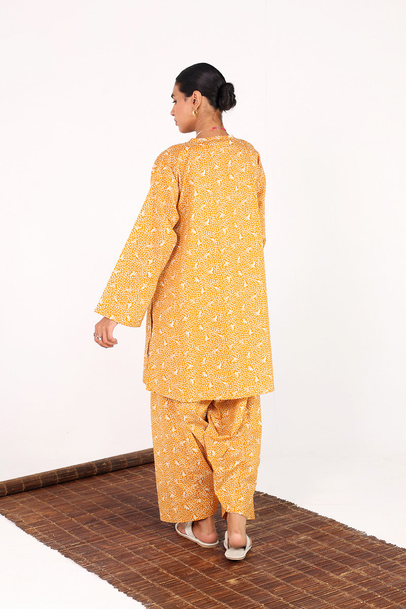 Buttoned Gul E Aqs 2 Piece